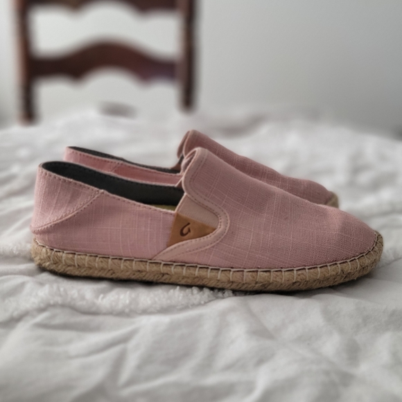OLUKAI PINK SLIDE ONS WOMEN'S SZ 6.5 - Picture 1 of 7